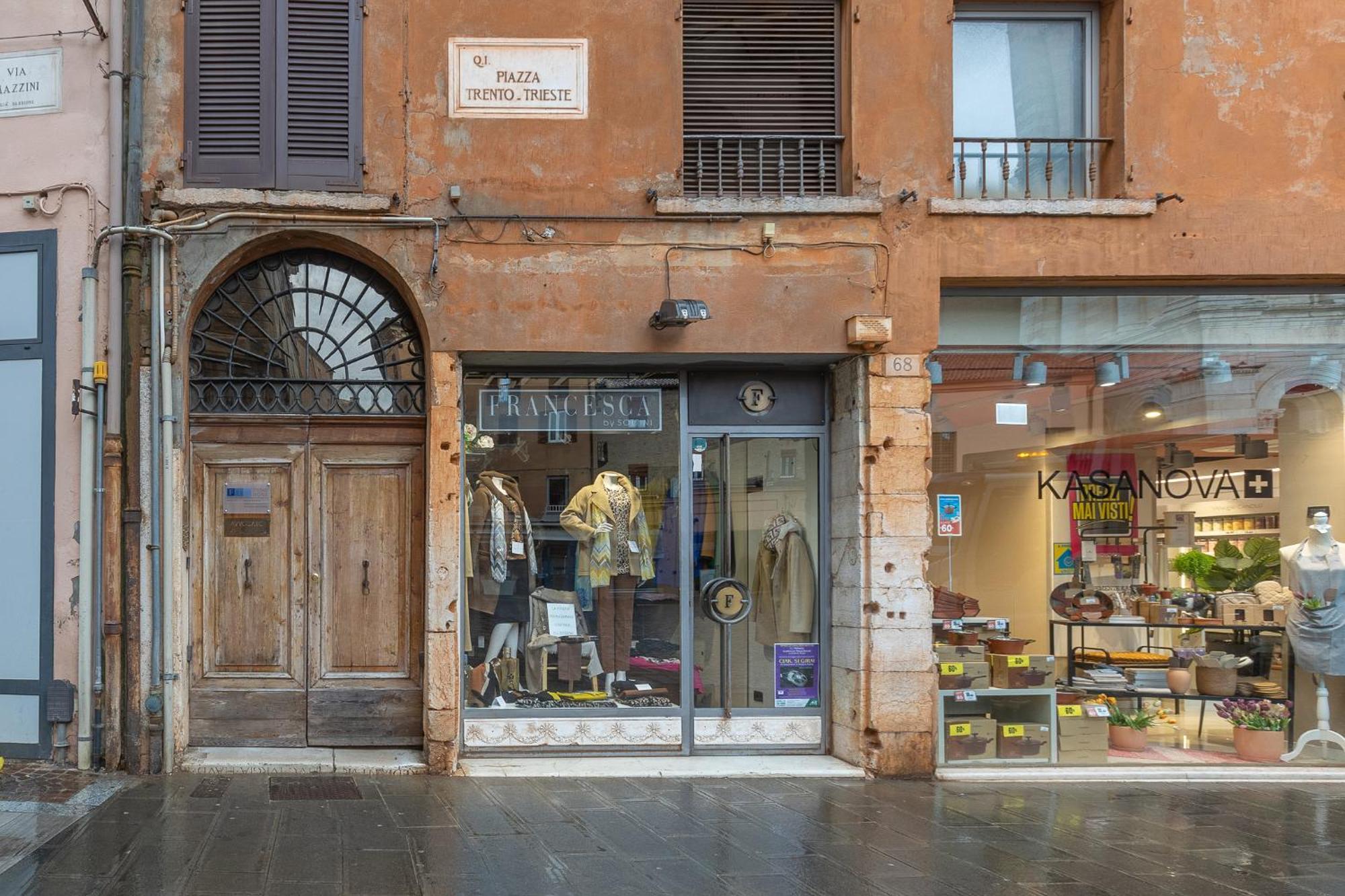 Piazza Trento Trieste Il Listone Exclusive *