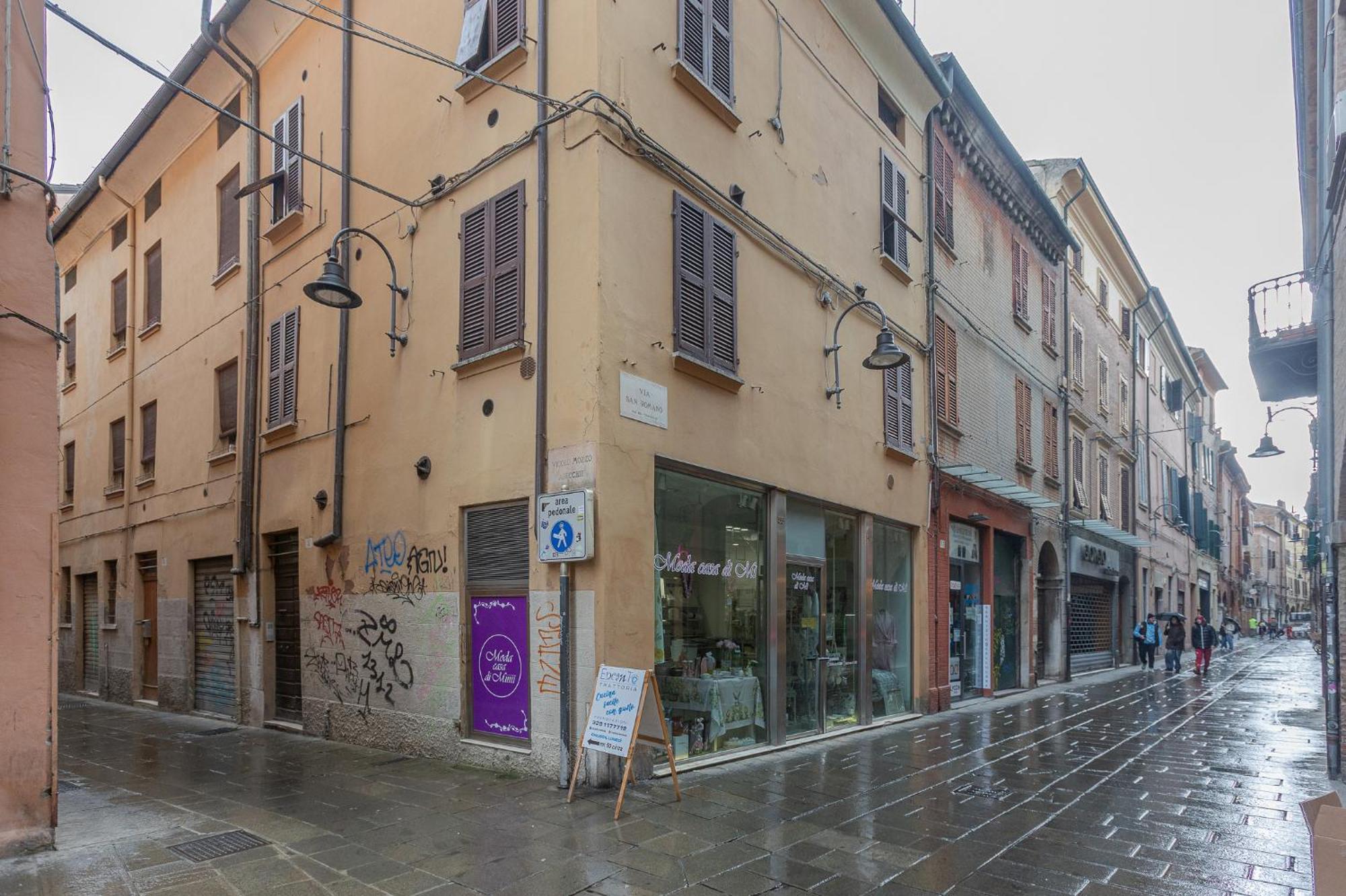 Piazza Trento Trieste Il Listone Exclusive Ferrara