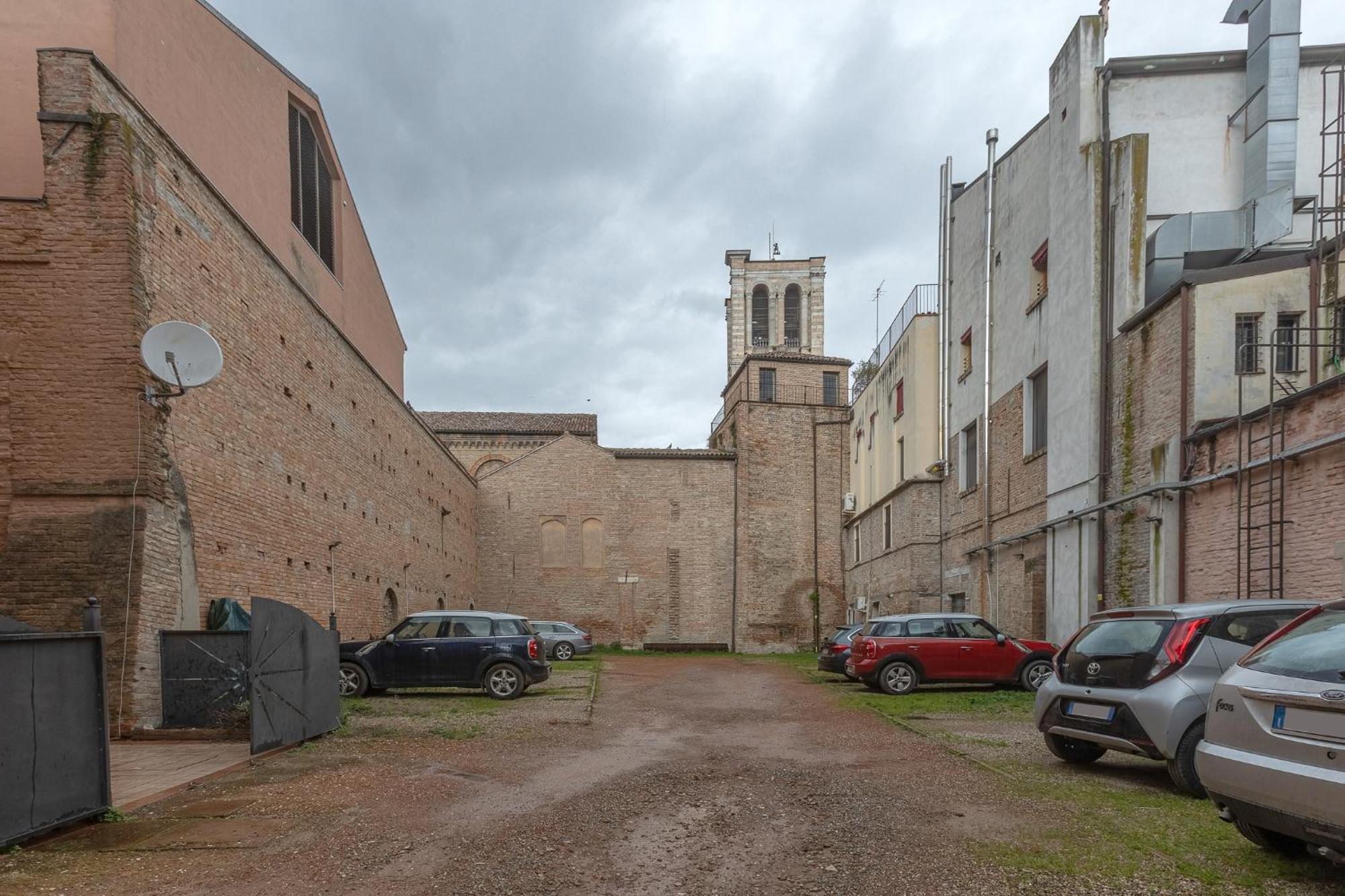 Apartment Piazza Trento Trieste Il Listone Exclusive Ferrara