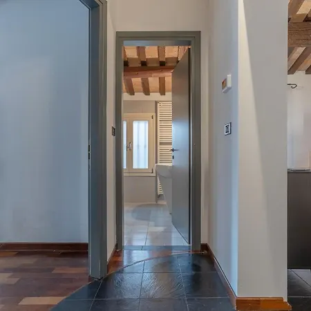 Piazza Trento Trieste Il Listone Exclusive Apt Ferrara Exterior photo